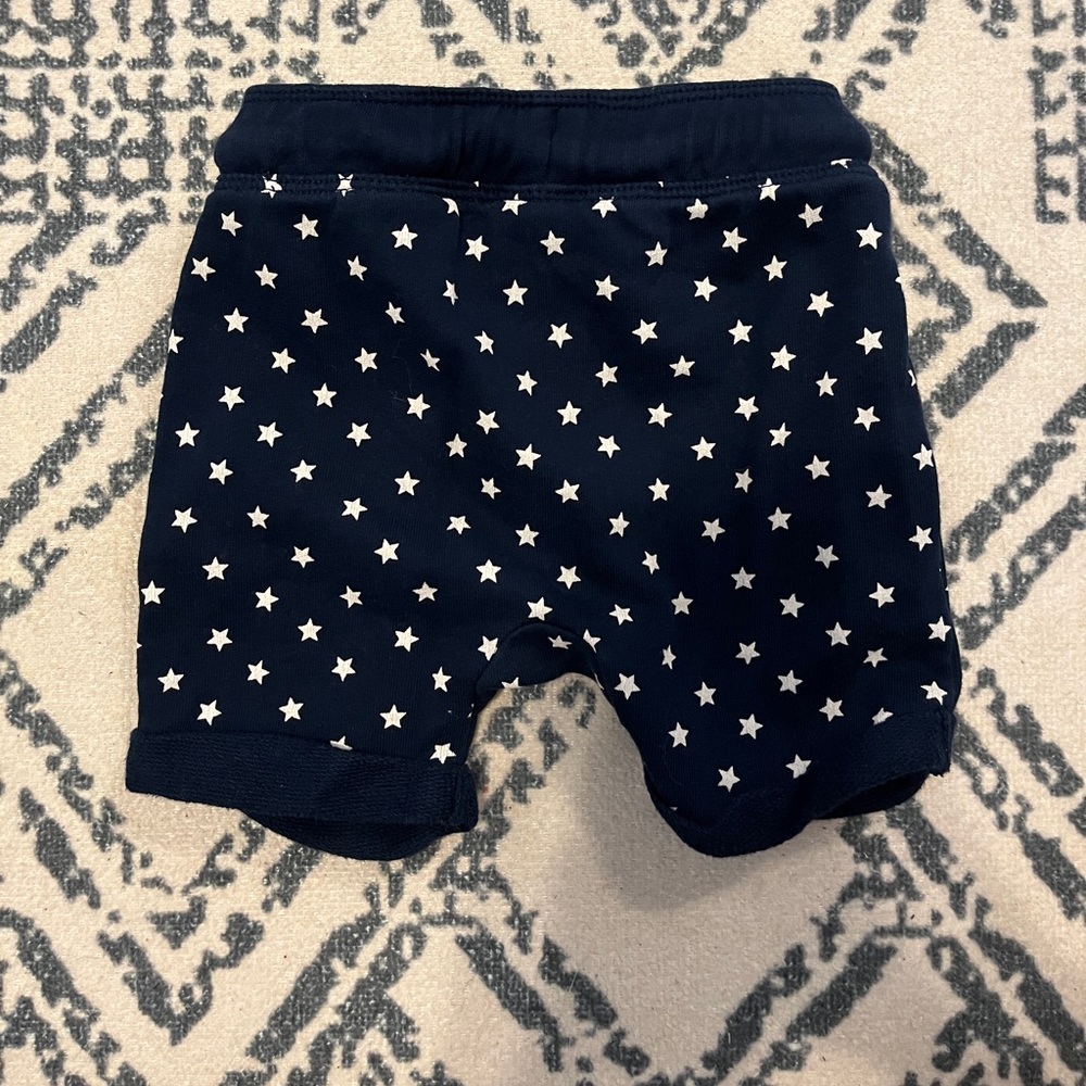 H&M toddler star-print shorts. Size 18mo.